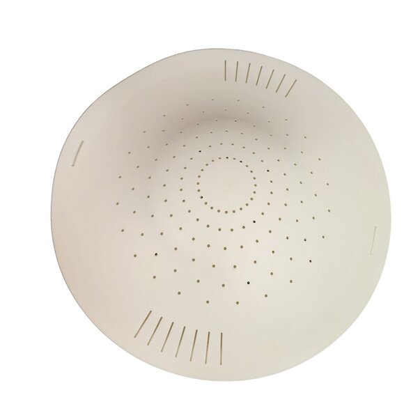 Tupperware XL Colander / Strainer has loose fitting lid - Picture 2 of 3